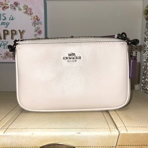 Coach Large Wristlet in Natural Refined Leather with Floral Appliqué Strap